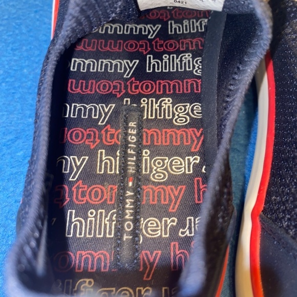 Tommy Hilfiger men’s size 8.5 sneakers like new - Picture 6 of 8